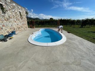 Nella zona di Valdobbiadene abbiamo appena avviato i lavori per la costruzione di una nuova piscina a forma di fagiolo che si integra bene tra i vigneti del paesaggio circostante.
Prossimamente completeremo il lavoro con il rivestimento in legno teak.
Seguiteci..prossimamente …#piante #natura #gardening #verde #terrearmate #gardendesign #green #nature #giardiniereprofessionista 
#giardinieri #fiori #realizzazionipersonalizzate #realizzazionidiparchiegiardini #unescoworldheritagesite #unesco #collinedelprosecco #artistagiardiniere #potatura #giardinaggio #fiori #donna #giardino #piante #natura #gardening #verde #terrearmate #gardendesign #green #nature #giardiniereprofessionista #giardinieri #fiori #realizzazionipersonalizzate #realizzazionidiparchiegiardini #unescoworldheritagesite #unesco #collinedelprosecco #artistagiardiniere #tufo #collinedelproseccounesco #unescoworldheritage
